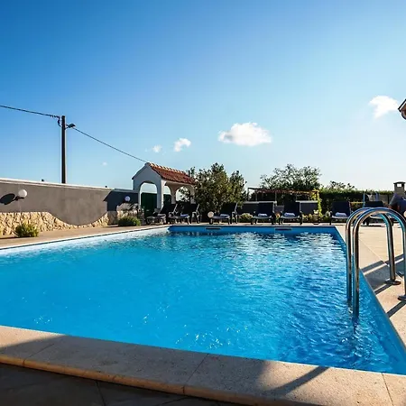 Villa House San Mario - Pets Friendly Rural