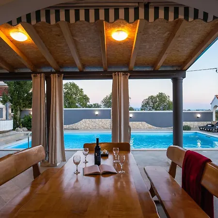 Villa House San Mario - Pets Friendly Rural